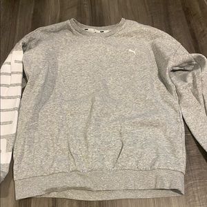 Gray puma Crewneck.
